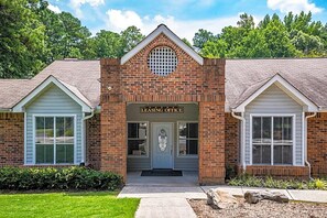 Exterior - Landing | Incredible 1BD, Pool, Clubhouse (Atlanta)