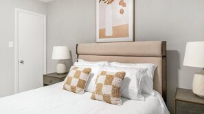 1 chambre, bureau, fer et planche à repasser, Wi-Fi