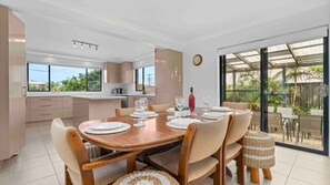 Dining - Summer-Salt by Experience Jervis Bay (Vincentia)