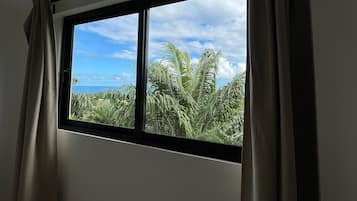 Comfort Room, Ocean View | Beach/ocean view