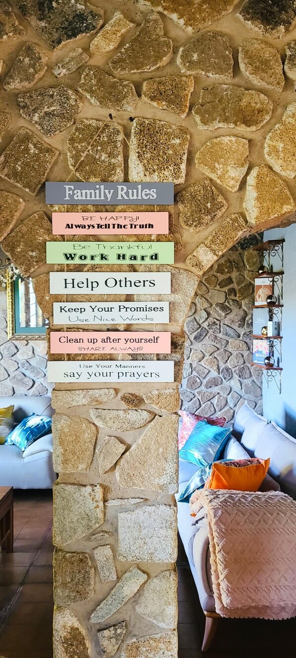 Interior - Luxury 5 bed home in Juliasdale - 2309 (Nyanga)