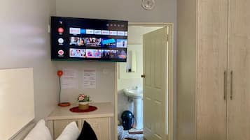 Internet, bed sheets