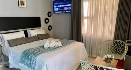 Modern Studio in New Chadcombe - 2315