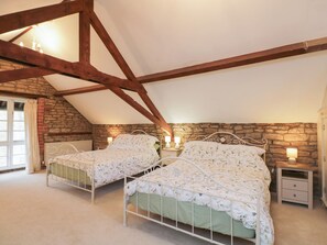 1 Schlafzimmer, individuell dekoriert, individuell eingerichtet
