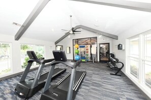 Fitness facility - Landing | Spectacular 1BD, Courtyard, Gym (Nashville)