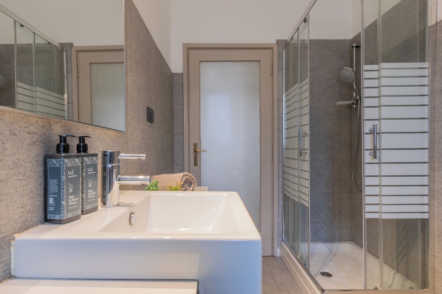 Basic Apartment, Balcony | Bathroom