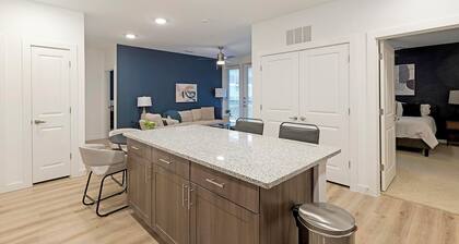 Landing | Spectacular 2BD, Pool, Gym