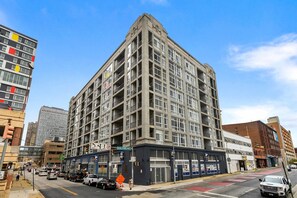 Exterior - Landing | Beautiful 2BD, Gym, Clubhouse (Baltimore)