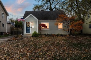 Exterior - ★Bright & Stylish near Country Club, UTMC & Zoo★ (Toledo)