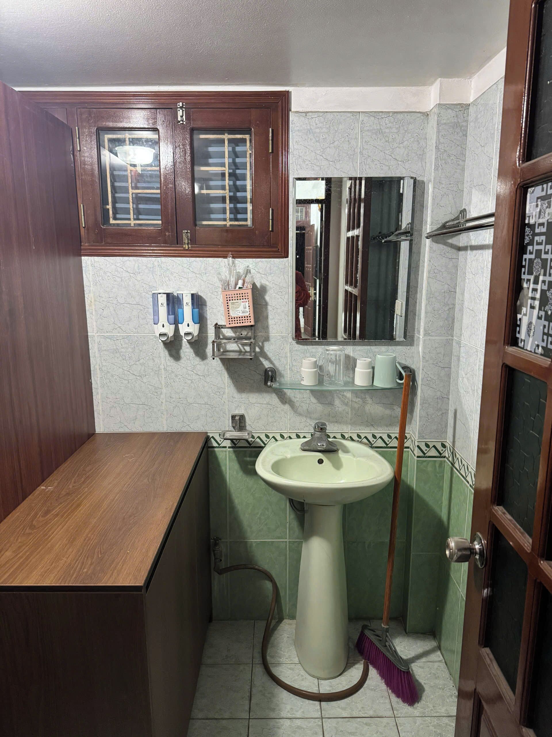 豪華開放式客房, 露台, 城市景 | 書桌、手提電腦工作空間、免費 Wi-Fi、床單