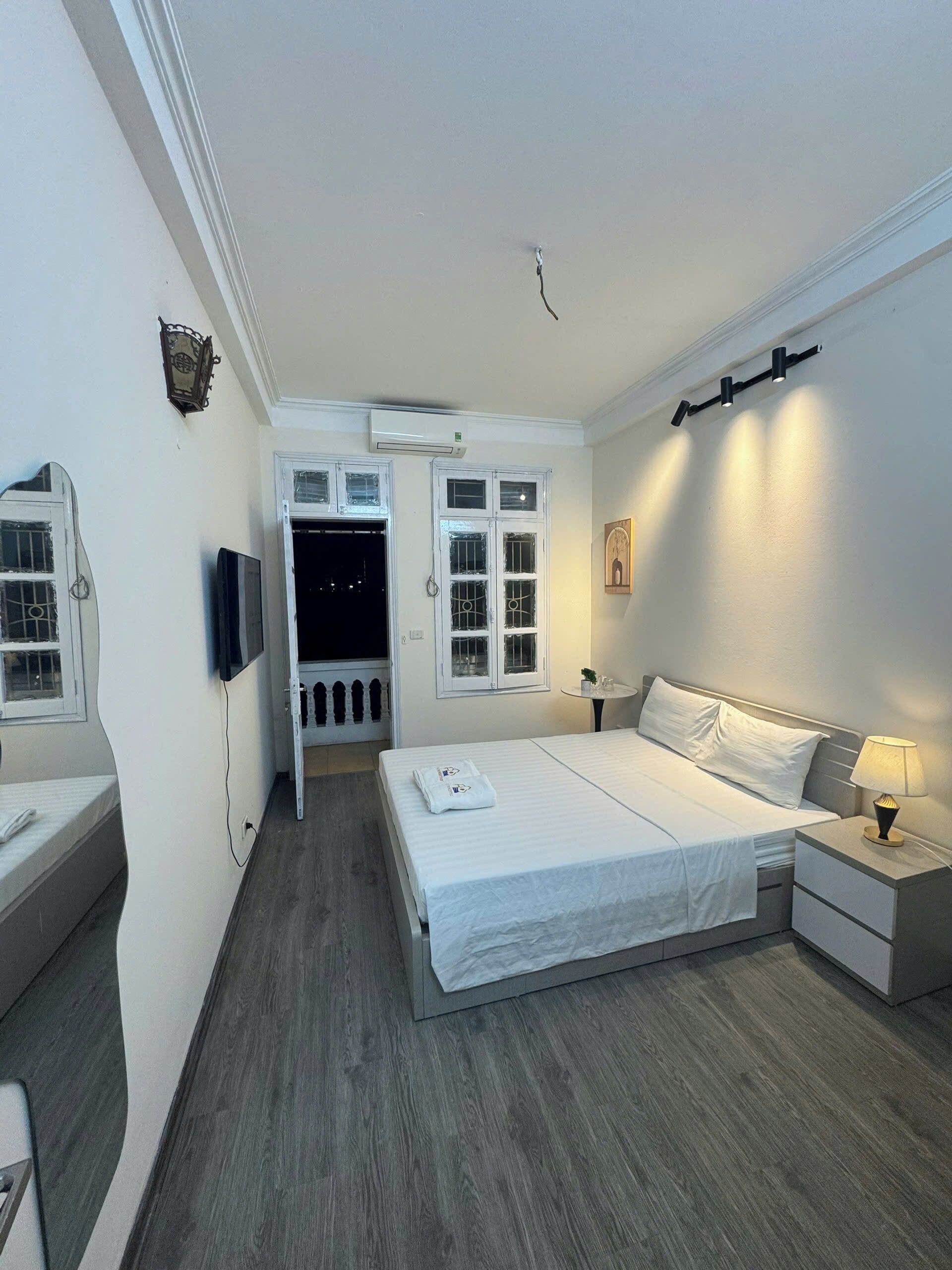 Deluxe Studio, Balcony, City View | Desk, laptop workspace, free WiFi, bed sheets