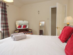 3 bedrooms, individually decorated, individually furnished, free WiFi - Castle Terrace (Penrith)