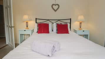 3 bedrooms, individually decorated, individually furnished, free WiFi