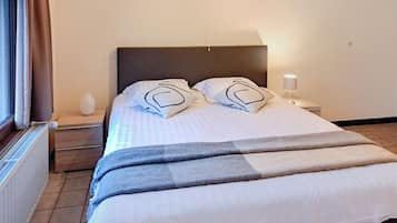 Double Room | Free WiFi, bed sheets