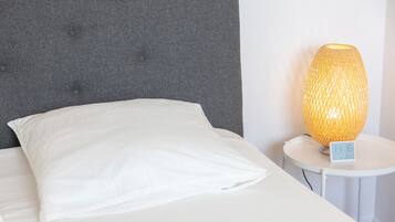 Fer et planche Ă repasser, Wi-Fi, draps fournis