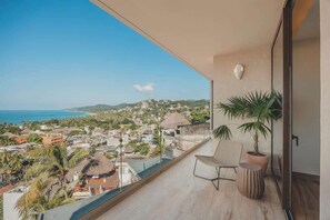 Property grounds - Vista Magnifico with rooftop pool and plunge pool (Sayulita)