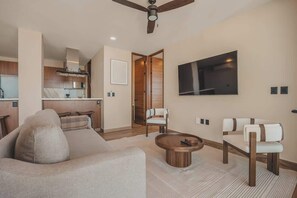 TV - Vista Magnifico with rooftop pool and plunge pool (Sayulita)