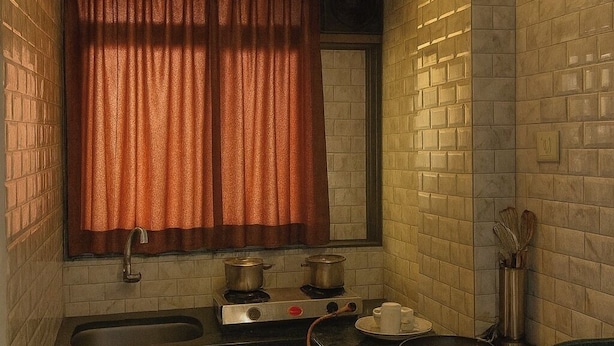 Family Apartment | Private kitchen | Stovetop - A R Residency (Panvel)