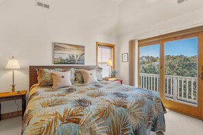 Desk, iron/ironing board, WiFi, bed sheets - Marga-Lisa: Private Pool | Wet Bar | Ensuite Bedrooms (Corolla)
