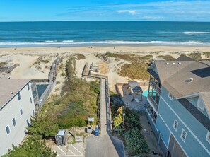Beach nearby - Seaquil: Private Hot Tub | Fish Cleaning Station | Short walk to Beach Access (Nags Head)
