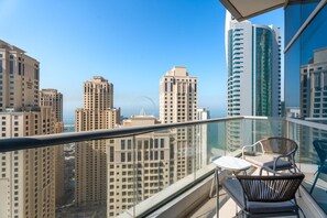 Property grounds - Gleaming 2BR at Dubai Marina (Dubai)