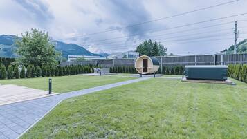 Deluxe-Haus, Bergblick | Blick auf den Garten