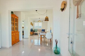 Interior - Formentera: Your haven of peace by the sea (IB)