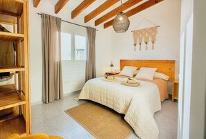 Bed sheets - Formentera: Your haven of peace by the sea (IB)