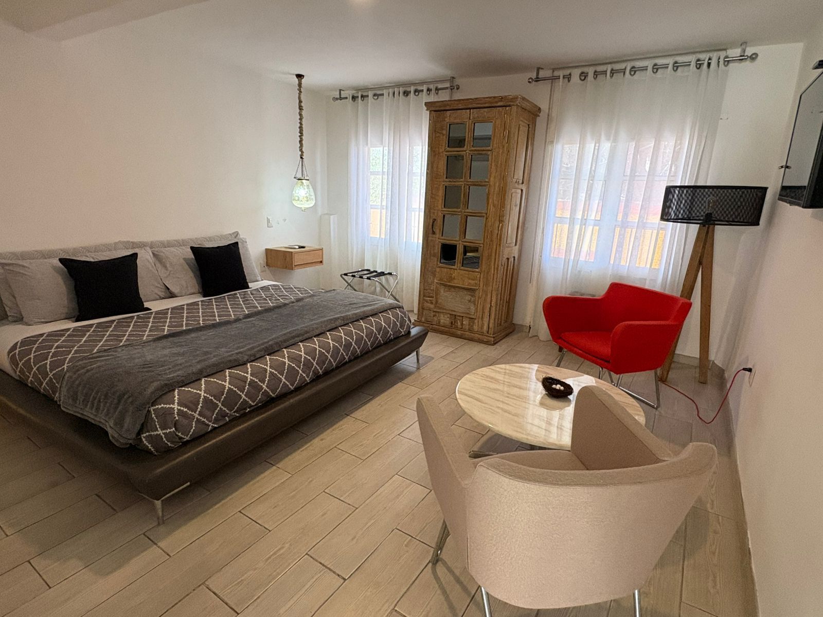 Exclusive Suite, City View | Blackout drapes, iron/ironing board, free WiFi