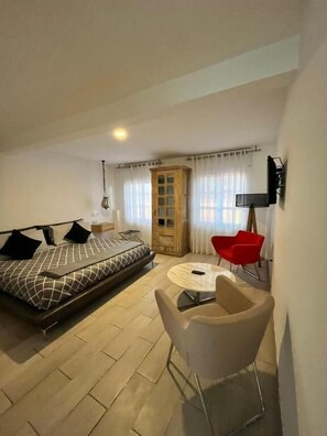 Exclusive Suite, City View | Blackout drapes, iron/ironing board, free WiFi - NIDO Hotel (San Miguel de Allende)