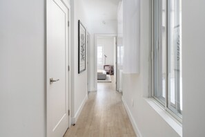 Living area - MTL Central Stay Apartments (Montréal)