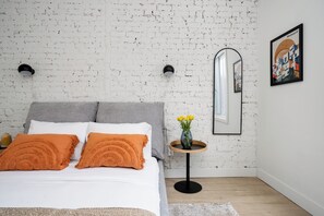 Apartment, City View | Blackout curtains, soundproofing, iron/ironing board, free WiFi - MTL Central Stay Apartments (Montréal)