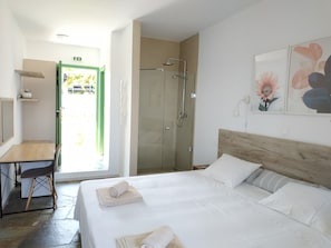 In-room safe, iron/ironing board, free WiFi - Asteri Living (Alonissos)