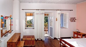 Traditional House, Sea View | In-room safe, iron/ironing board, free WiFi - Asteri Living (Alonissos)