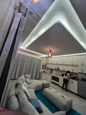 Comfort Apartment, Balcony, City View | Private kitchen