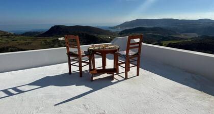 Kouri Traditional House Apartment with Sea View, Private Terrace & Wi-Fi