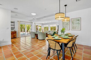 Dining - The Palm in Lido Key (Sarasota)