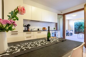 Unclassified image, 4 of 37, button - Mare e Terme – Cozy Apartment with Garden near Beaches and Thermal Baths (Viddalba)