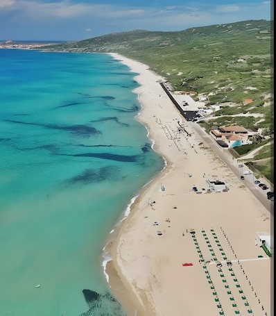Beach. Mare e Terme – Cozy Apartment with Garden near Beaches and Thermal Baths