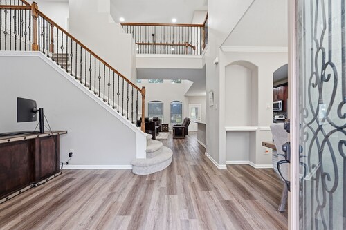 Spacious Humble Home Minutes from Lake Houston