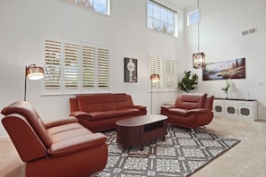 Smart TV - Spacious 4BR/4BA Tracy Home for Families & Groups! (Tracy)