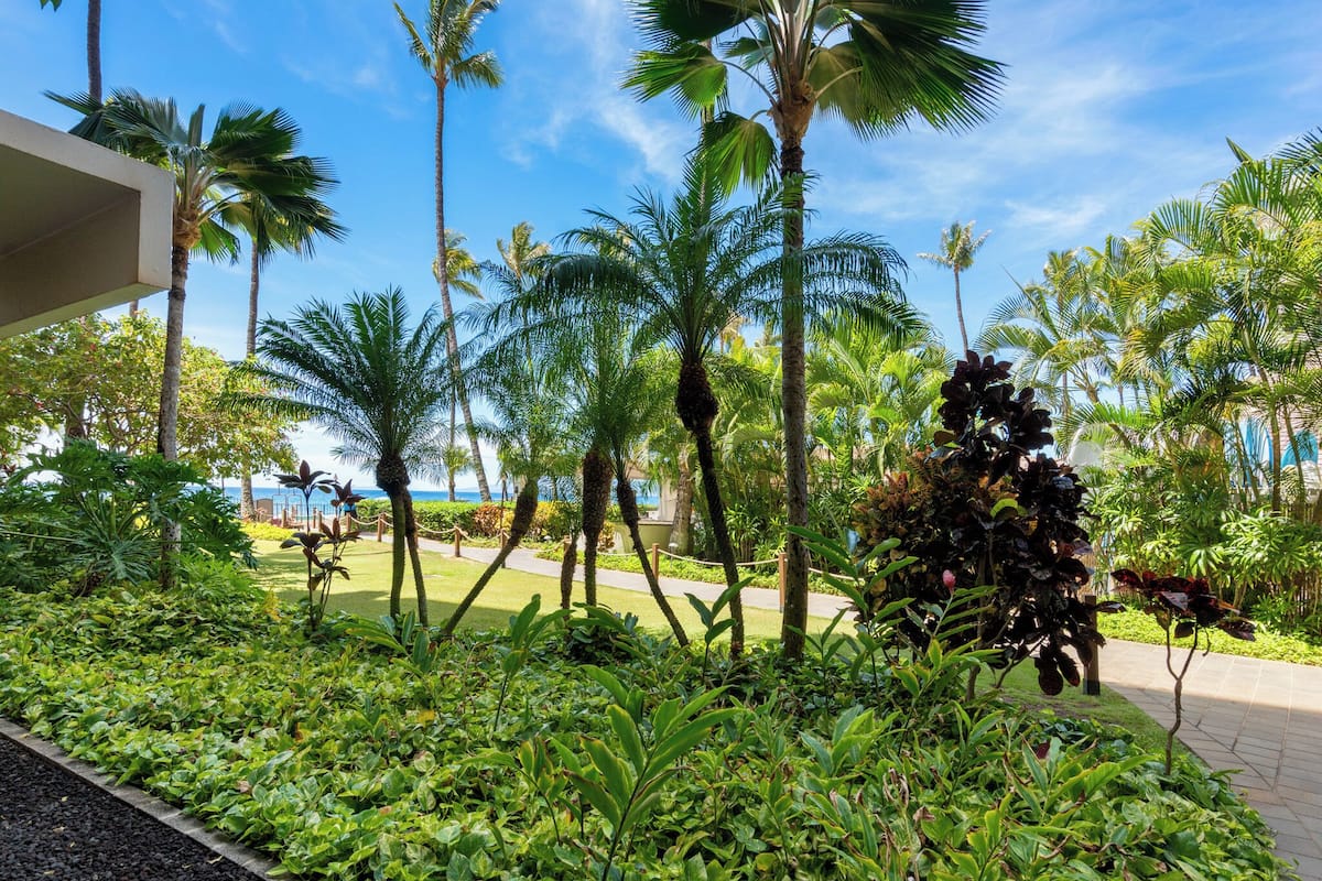 Condo, 1 Bedroom (313) | Front of property