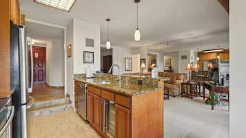 Condo, 2 habitaciones (254) | Servicio de la propiedad