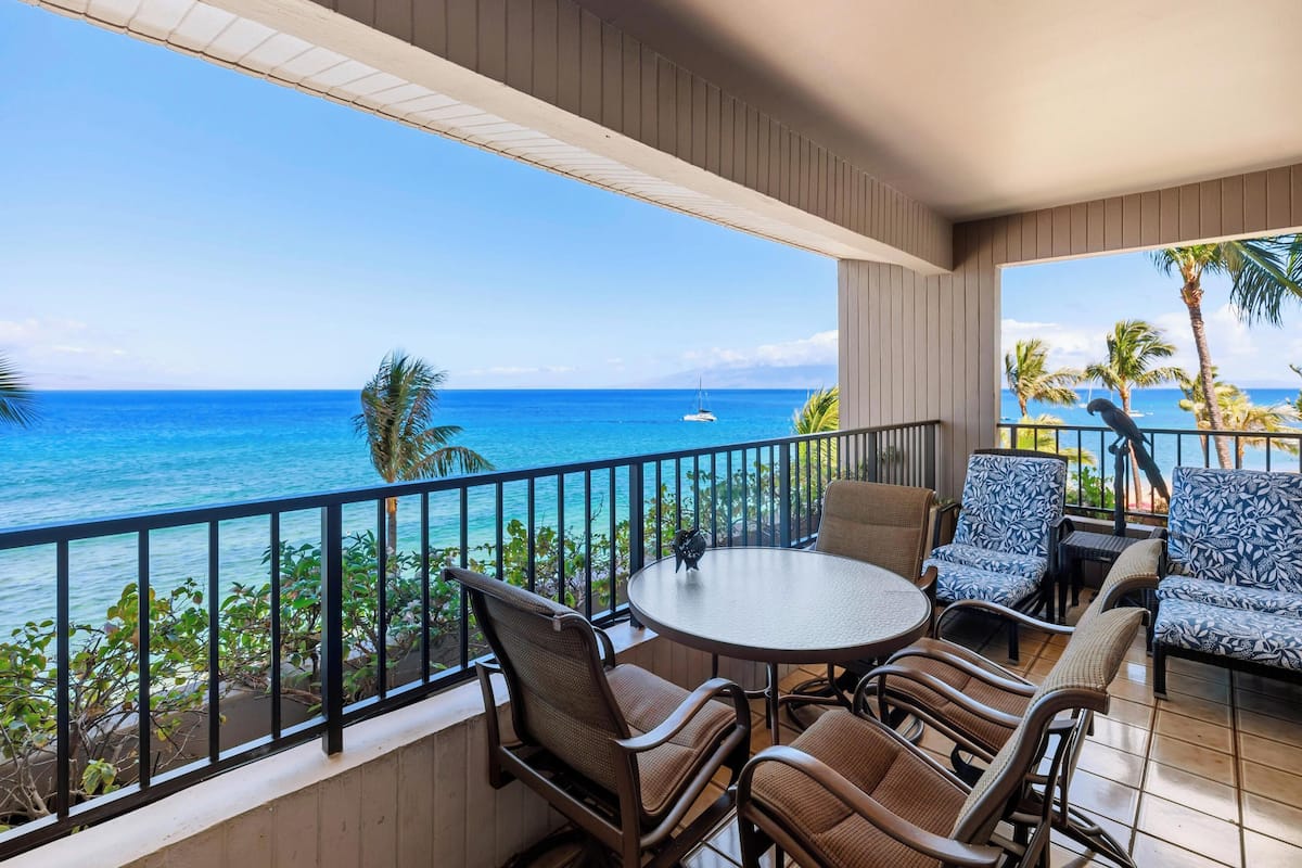 Condo, 2 Bedrooms (365) | Front of property