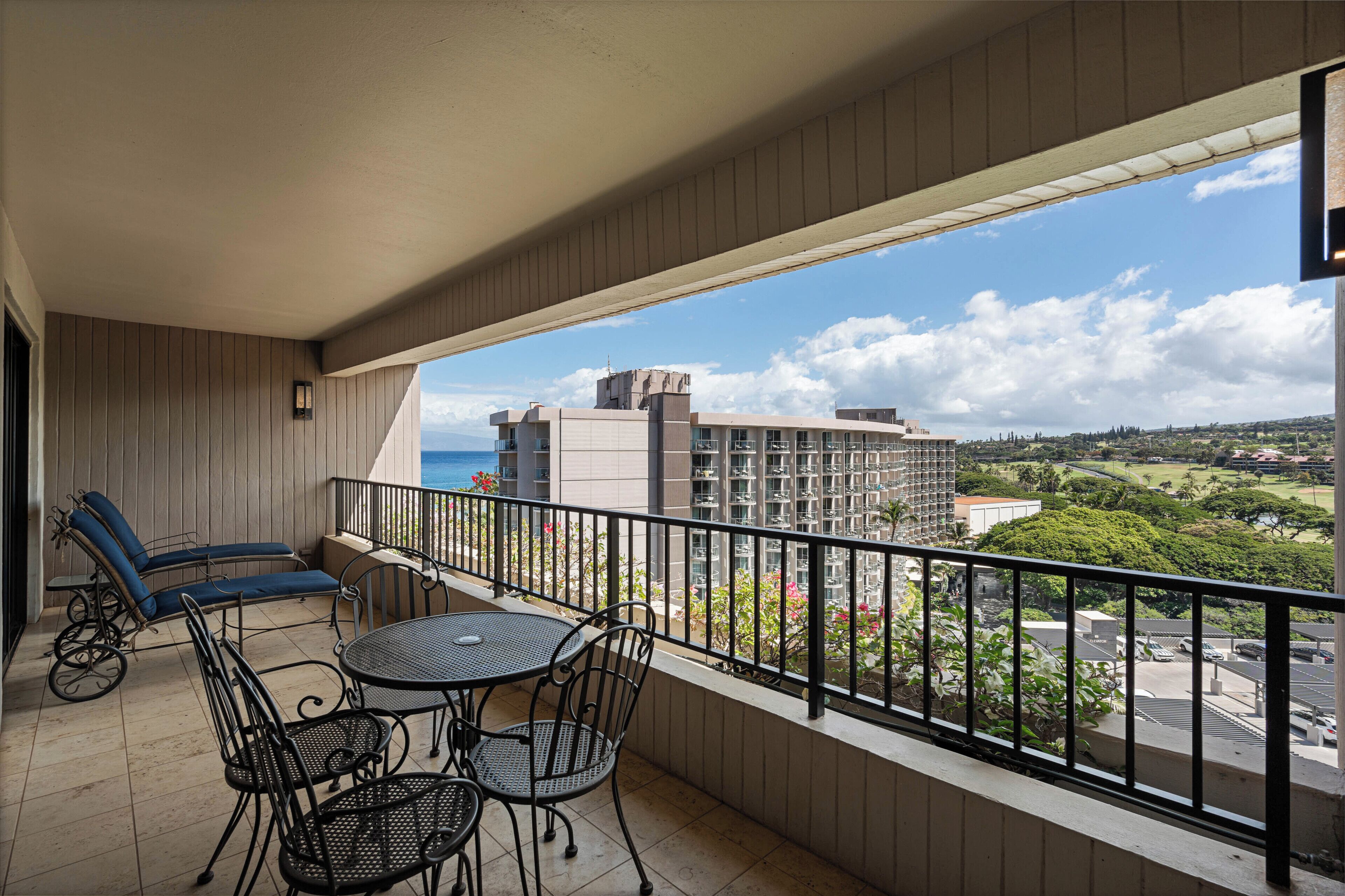 Condo, 2 Bedrooms (2114) | Front of property