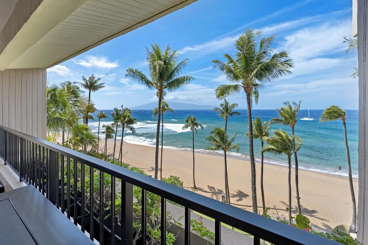 Condo, 2 Bedrooms (205) | Front of property