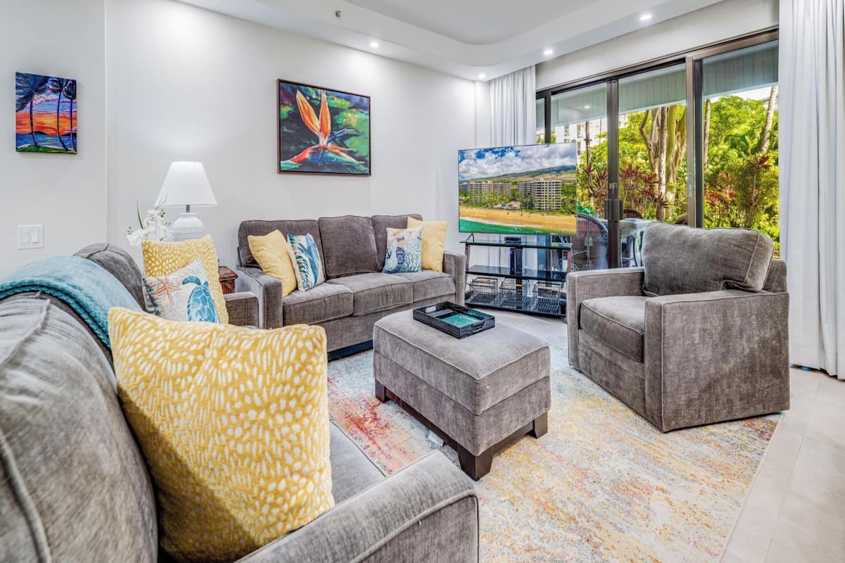 Condo, 2 Bedrooms (214) | Front of property