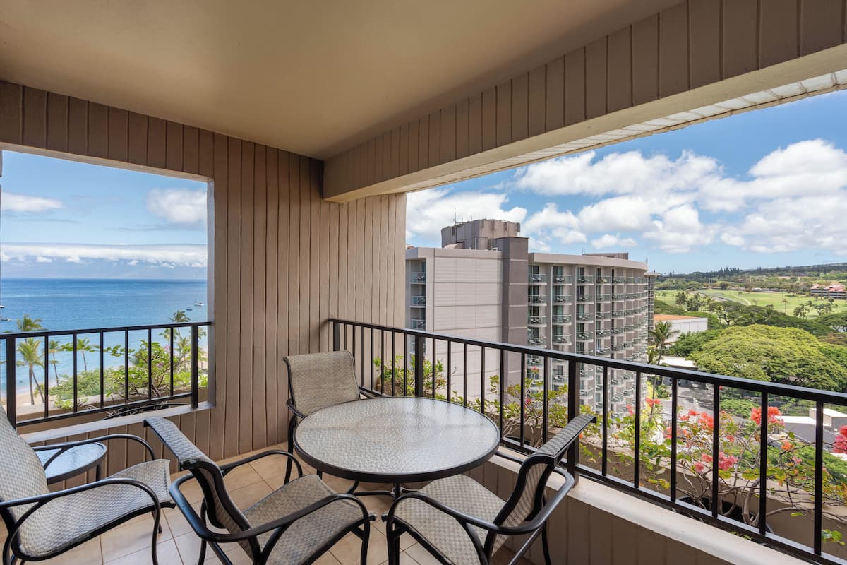 Condo, 2 Bedrooms (2112) | Front of property