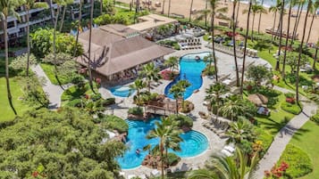 3 outdoor pools, pool loungers