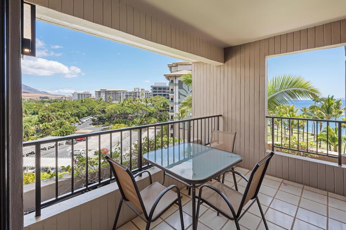 Condo, 2 Bedrooms (471) | Front of property